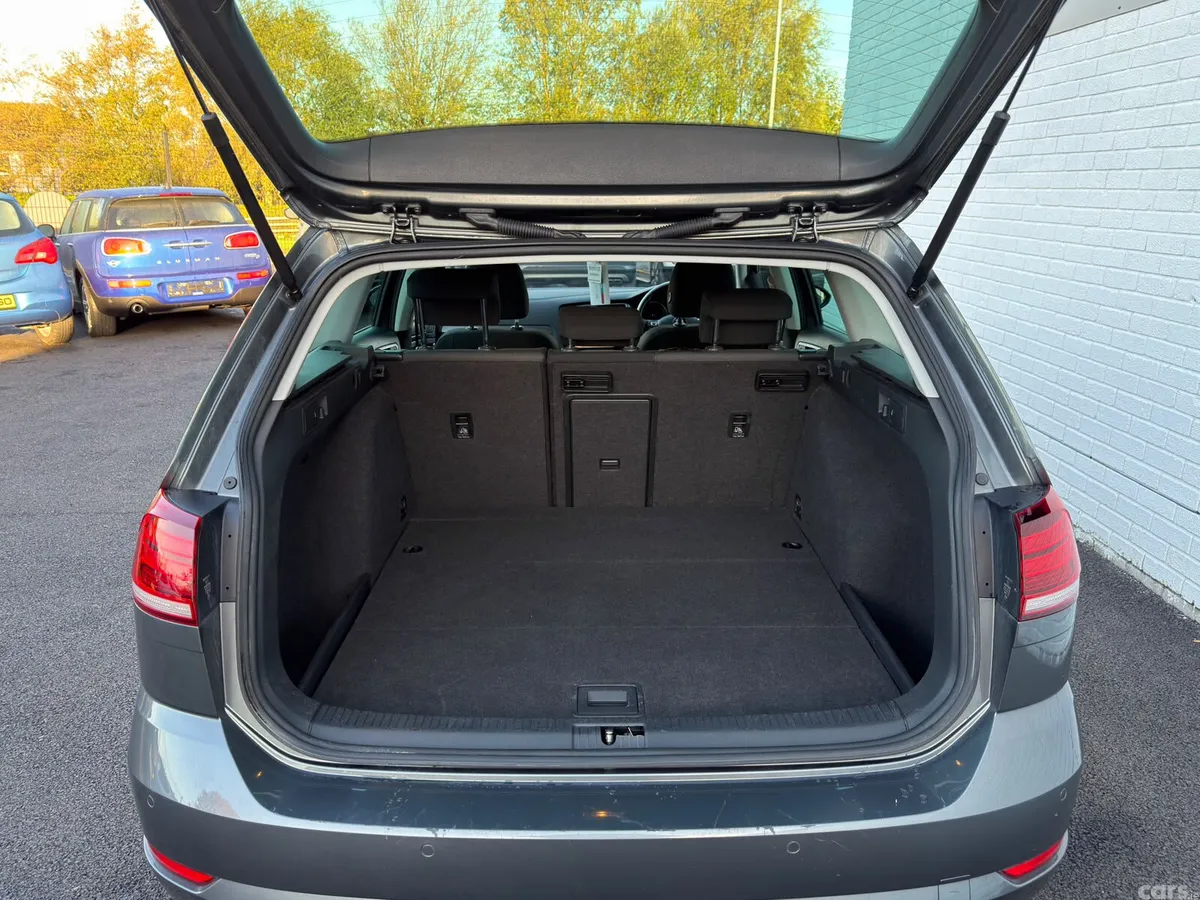 Volkswagen Golf Estate, Diesel, 2018, Grey