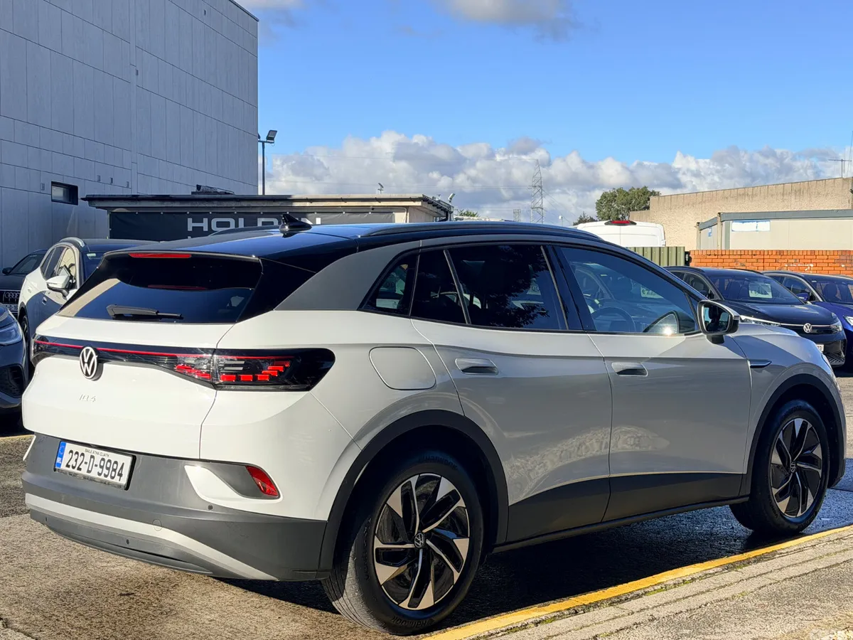 Volkswagen ID.4 Estate, Electric, 2023, White
