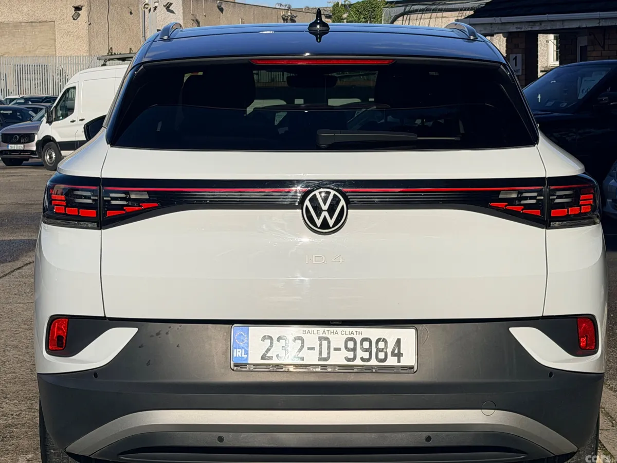 Volkswagen ID.4 Estate, Electric, 2023, White