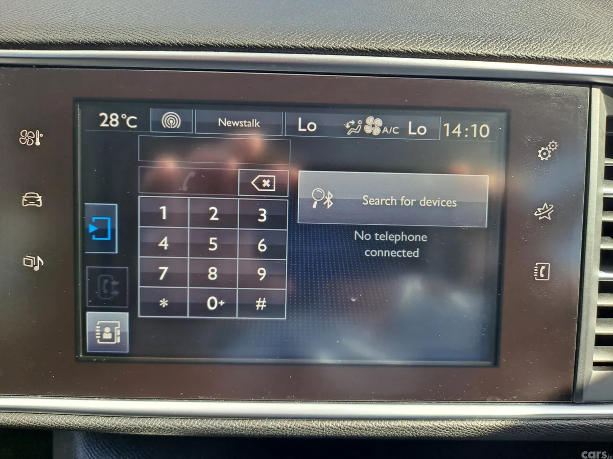 Peugeot 308 Hatchback, Diesel, 2018, Blue