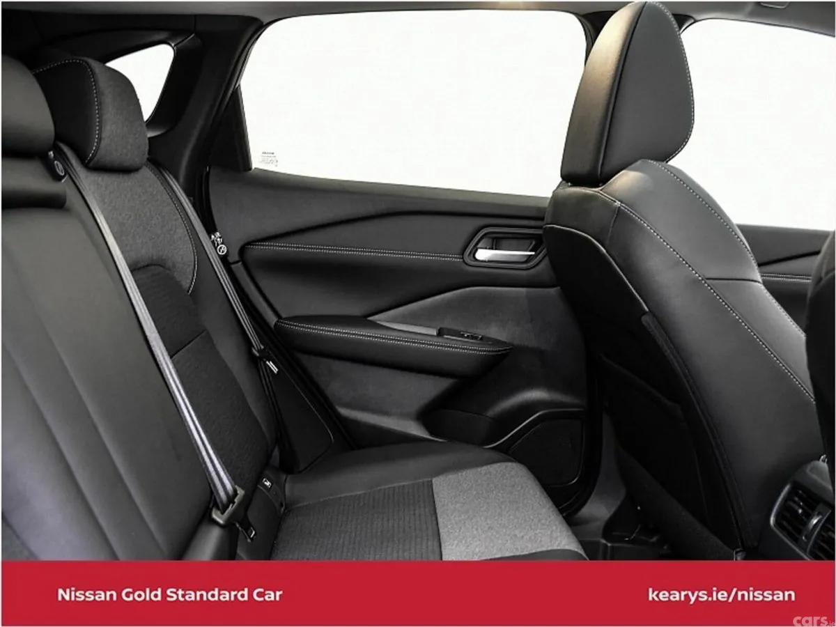 Nissan Qashqai SUV, Petrol, 2025, White