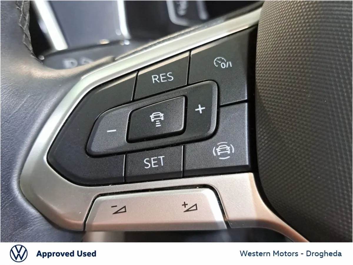 Volkswagen T-Roc SUV, Petrol, 2023, Silver