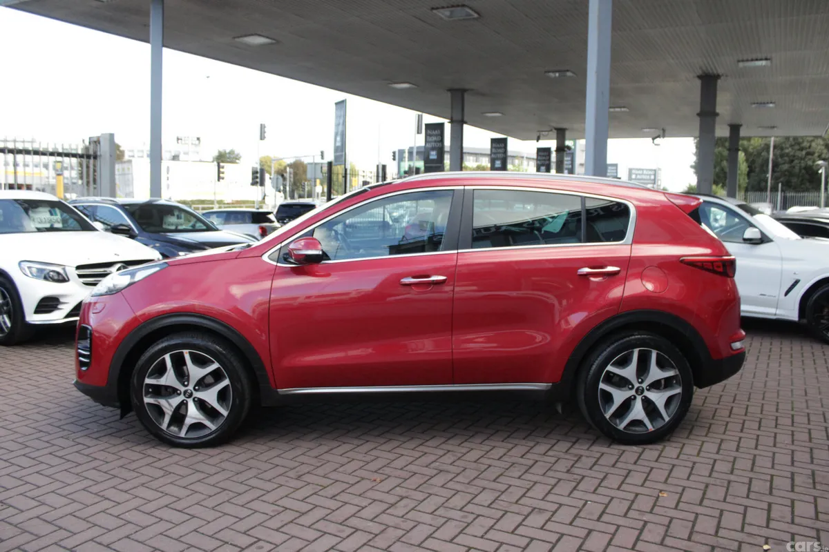 Kia Sportage SUV, Diesel, 2017, Red