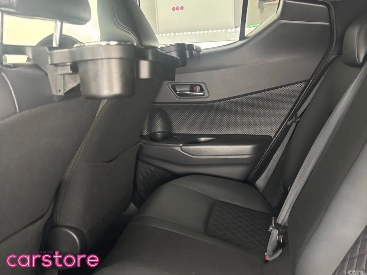 Toyota C-HR SUV, Petrol Hybrid, 2019, White