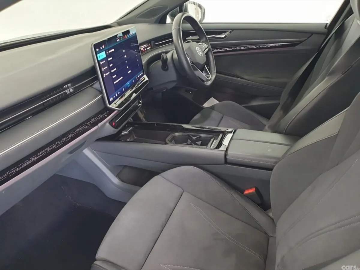 Volkswagen ID.7 Estate, Electric, 2024, Silver