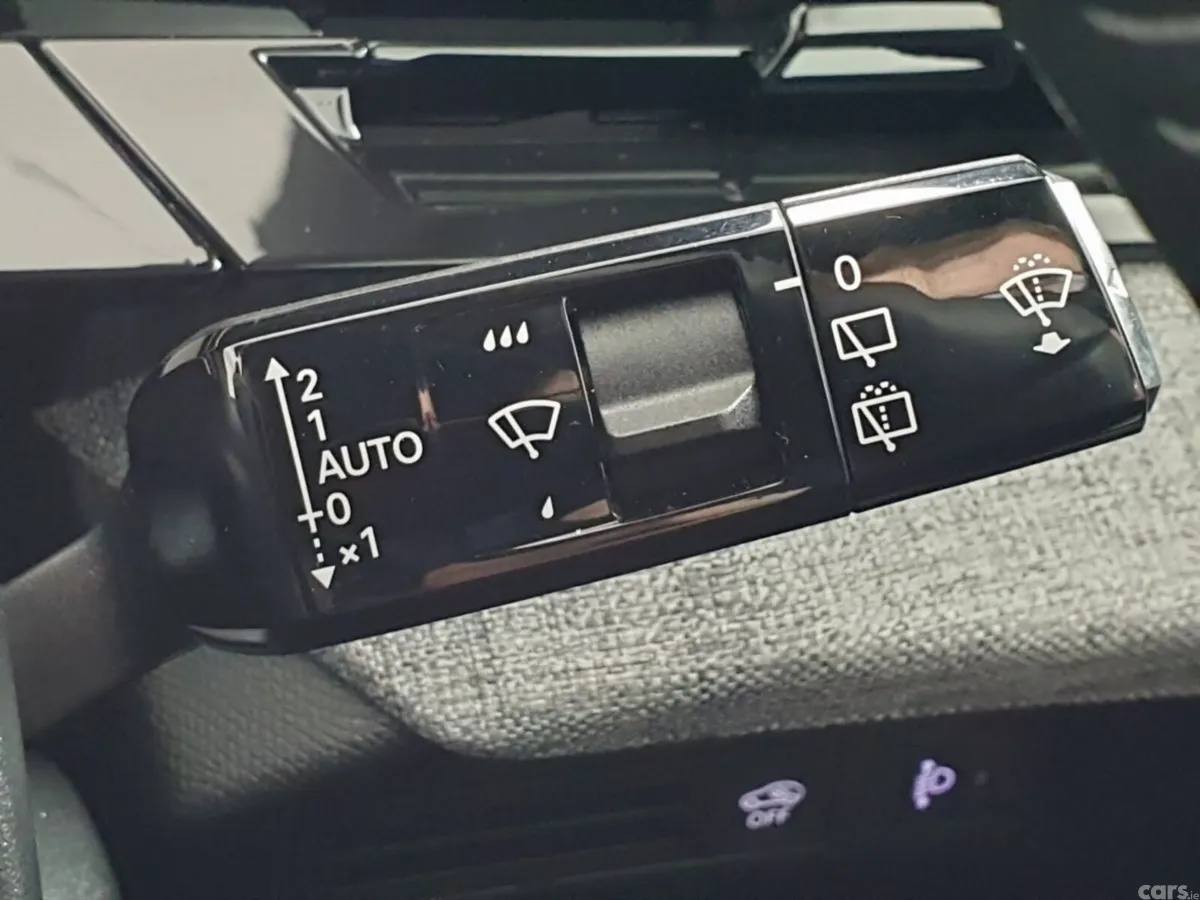 Peugeot 5008 SUV, Electric, 2025, Grey