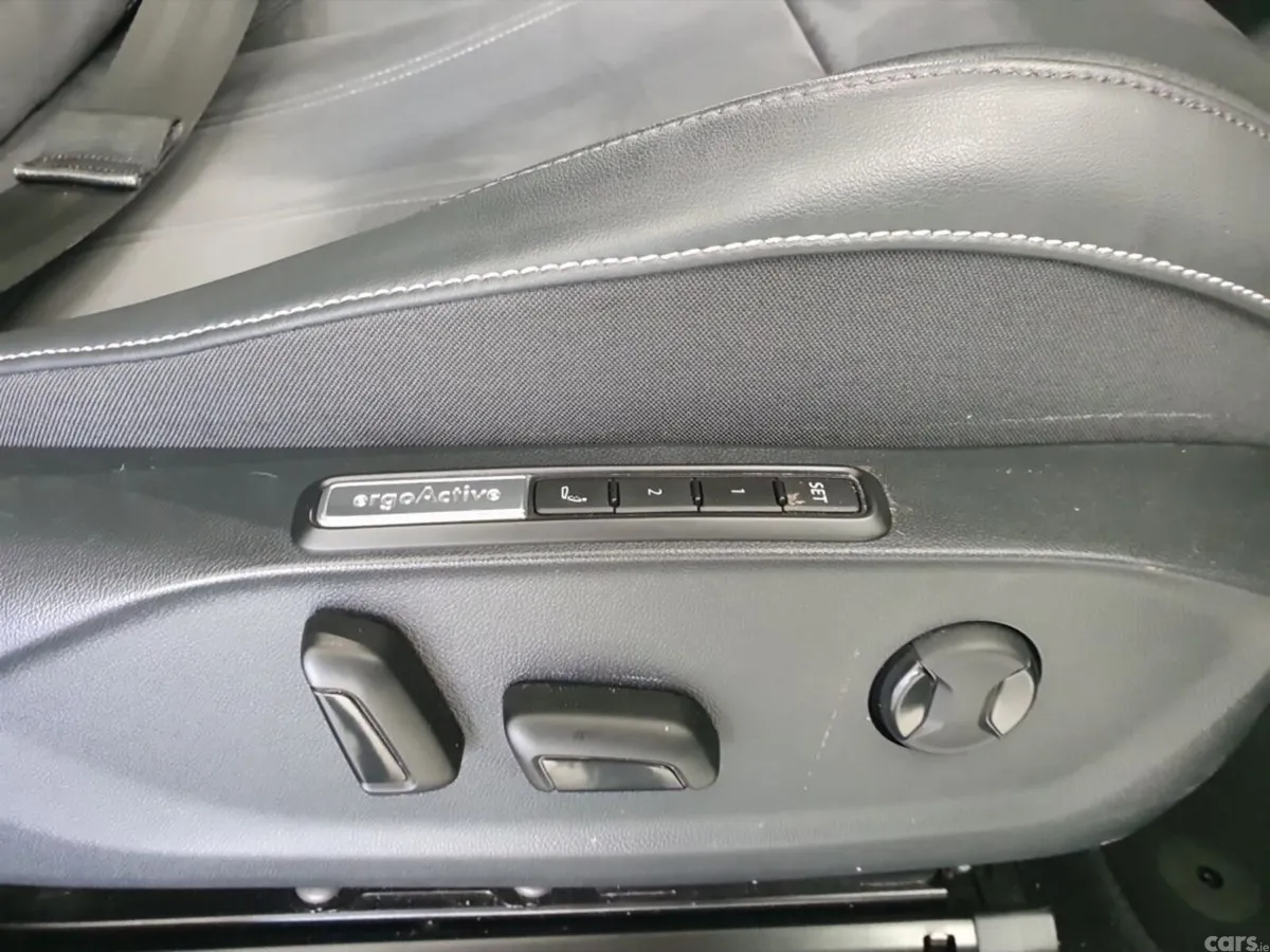 Volkswagen ID.7 Estate, Electric, 2024, Silver