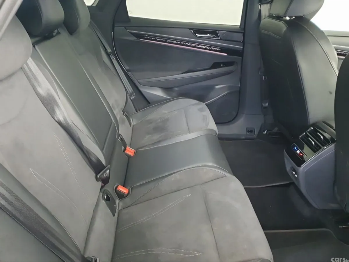 Volkswagen ID.7 Estate, Electric, 2024, Silver