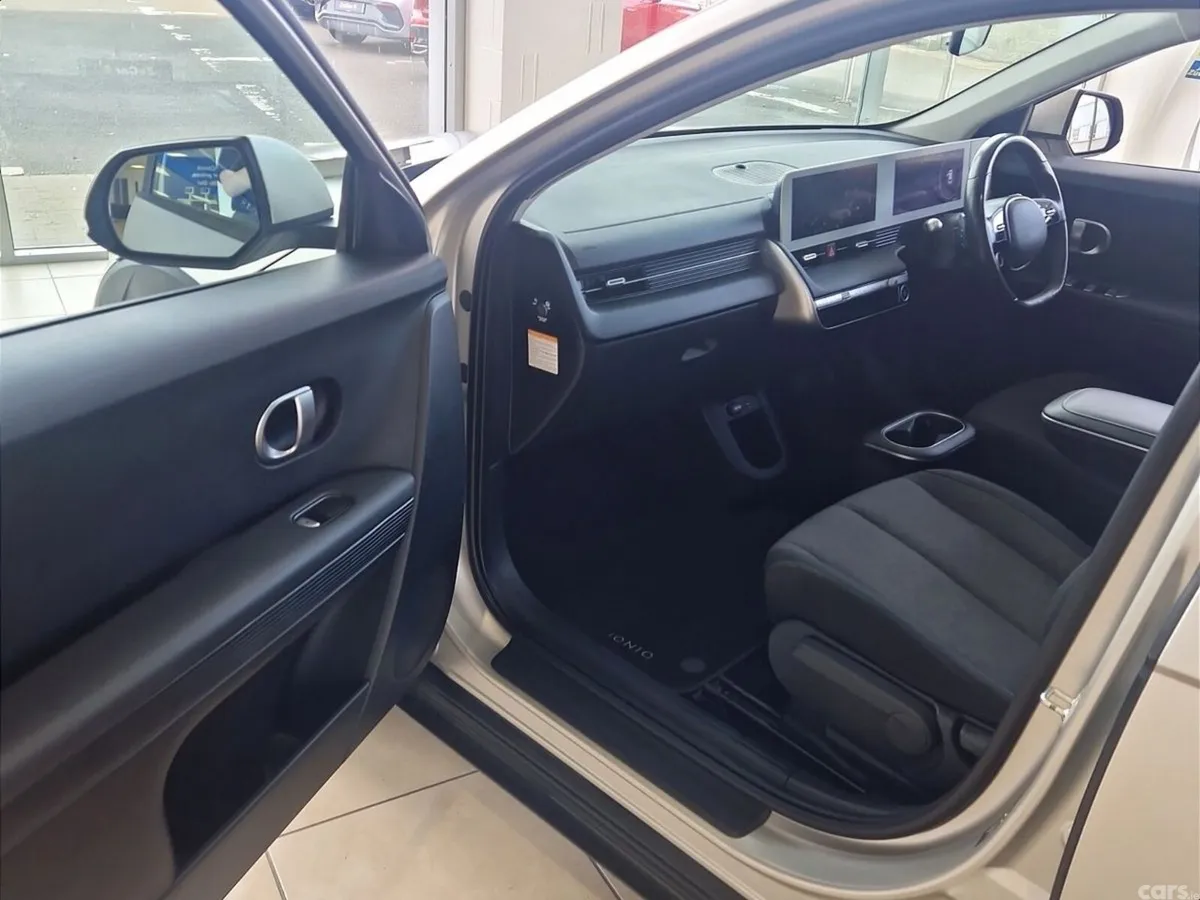 Hyundai IONIQ 5 MPV, Electric, 2022, Silver