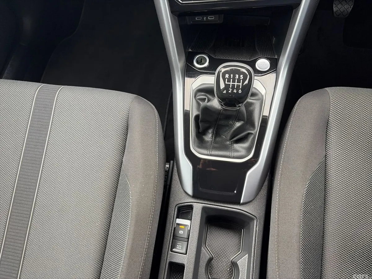 Volkswagen T-Roc SUV, Petrol, 2026, Black