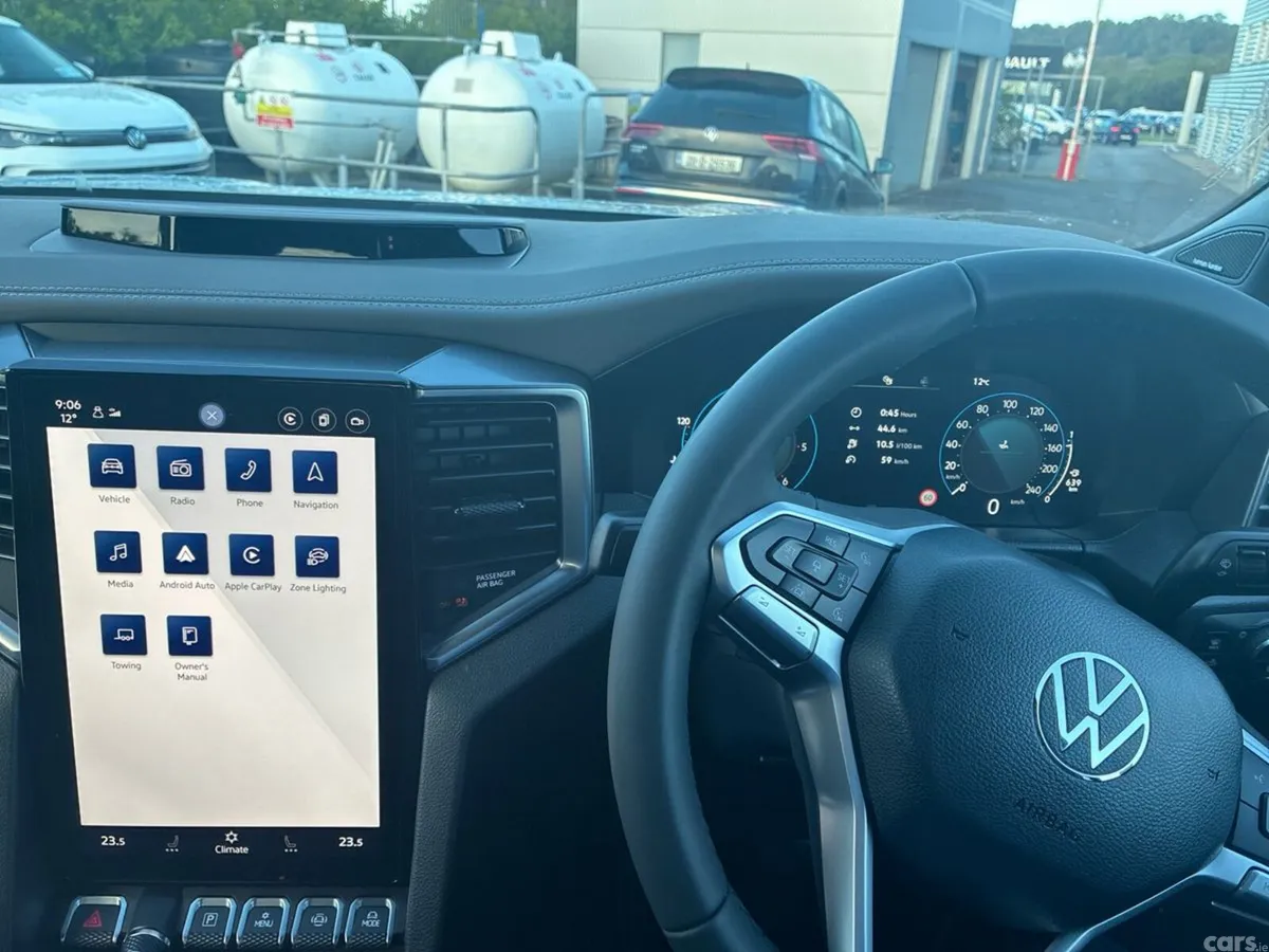 Volkswagen Amarok MPV, Diesel, 2026, Grey