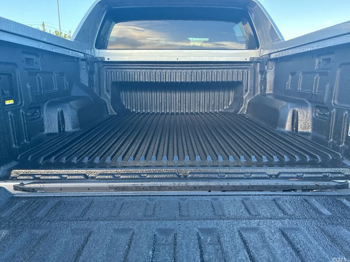 Volkswagen Amarok MPV, Diesel, 2026, Grey