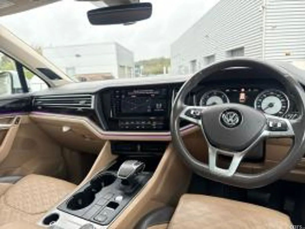 Volkswagen Touareg SUV, Diesel, 2019, White