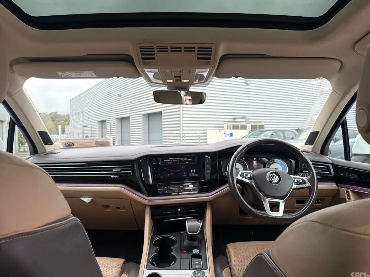 Volkswagen Touareg SUV, Diesel, 2019, White