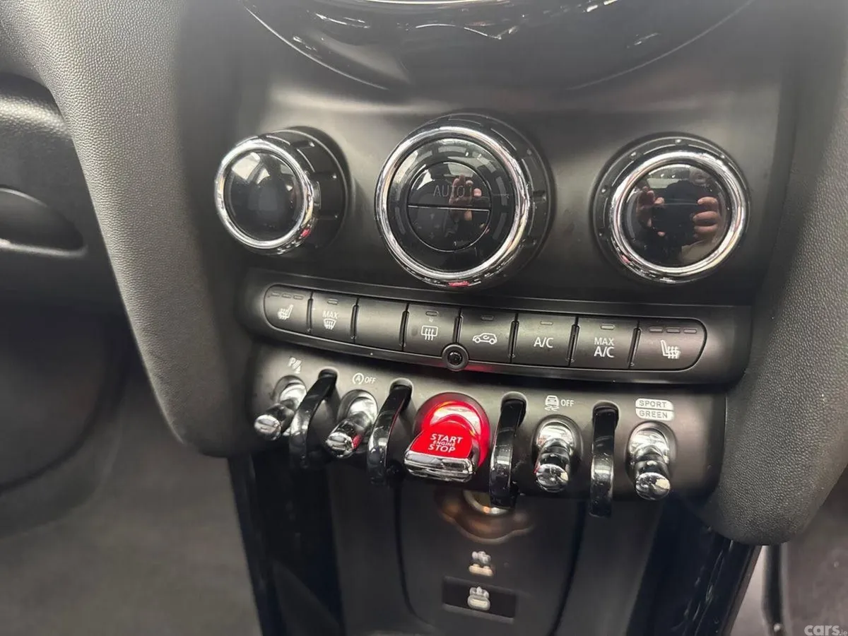 Mini Cooper Hatchback, Petrol, 2022, Blue