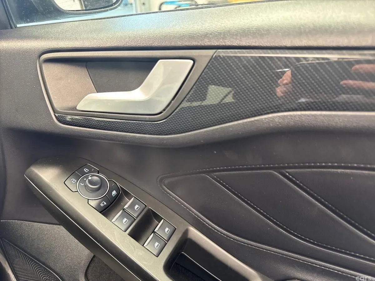 Ford Focus Hatchback, Diesel, 2025, Grey