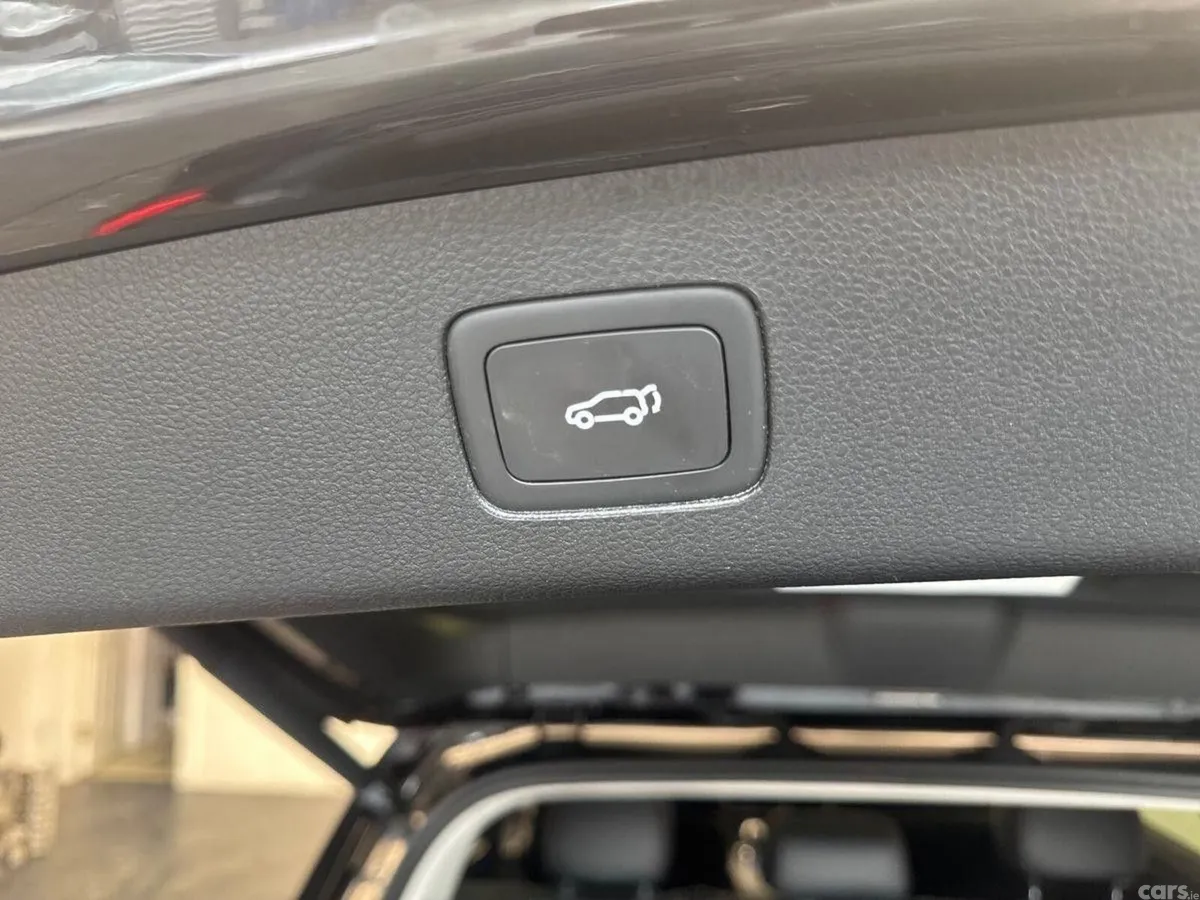 MG HS Hatchback, Petrol Plug-in Hybrid, 2023, Black