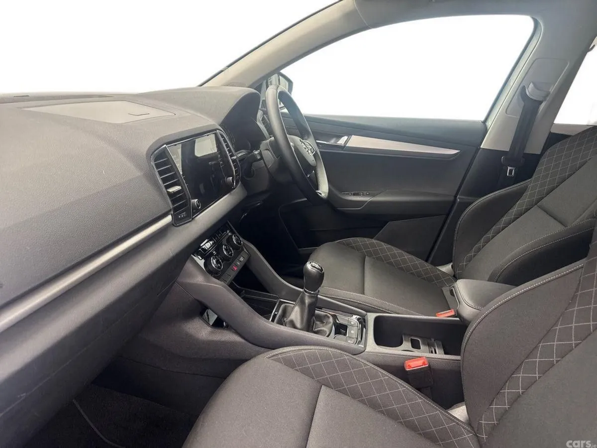Skoda Karoq Estate, Petrol, 2022, Grey