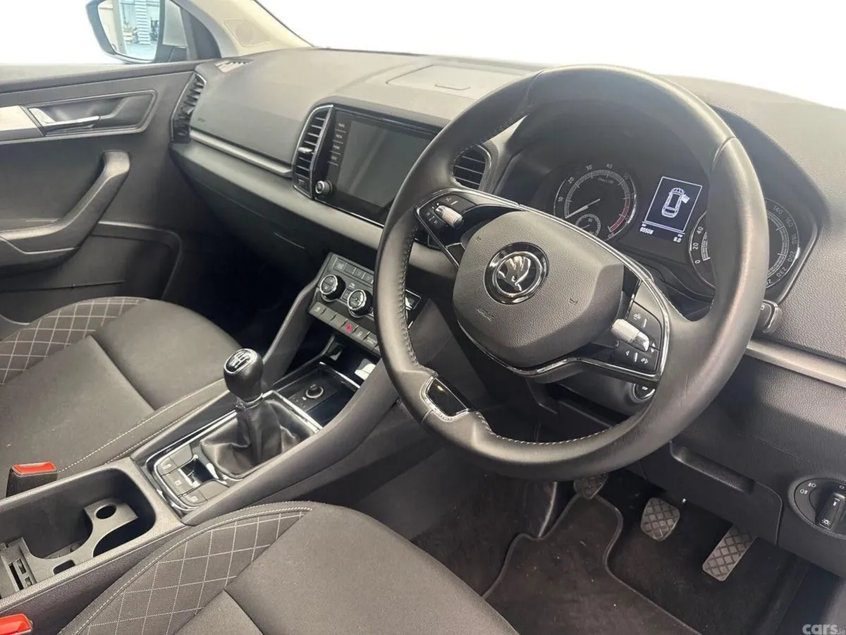 Skoda Karoq Estate, Petrol, 2022, Grey