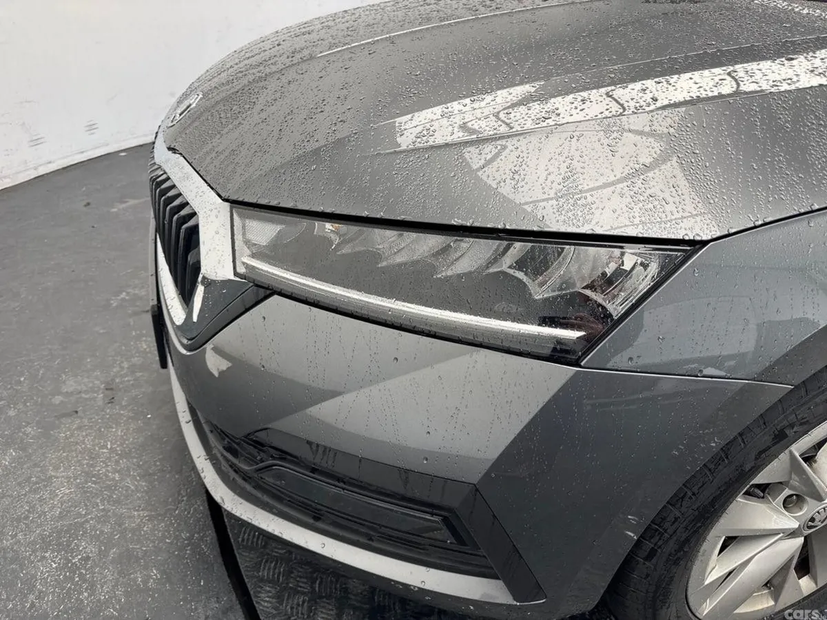 Skoda Octavia Estate, Petrol, 2024, Grey