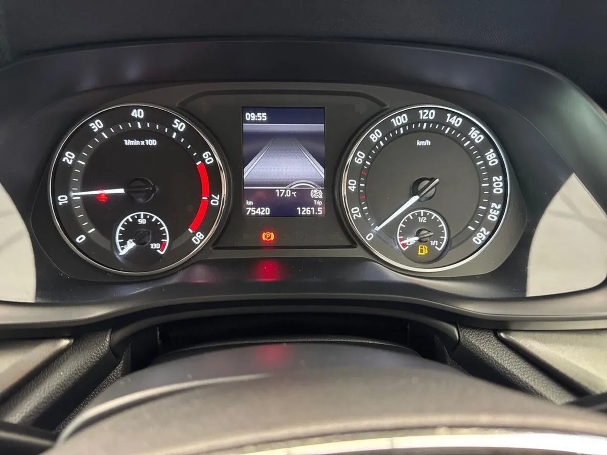 Skoda Octavia Estate, Petrol, 2024, Grey