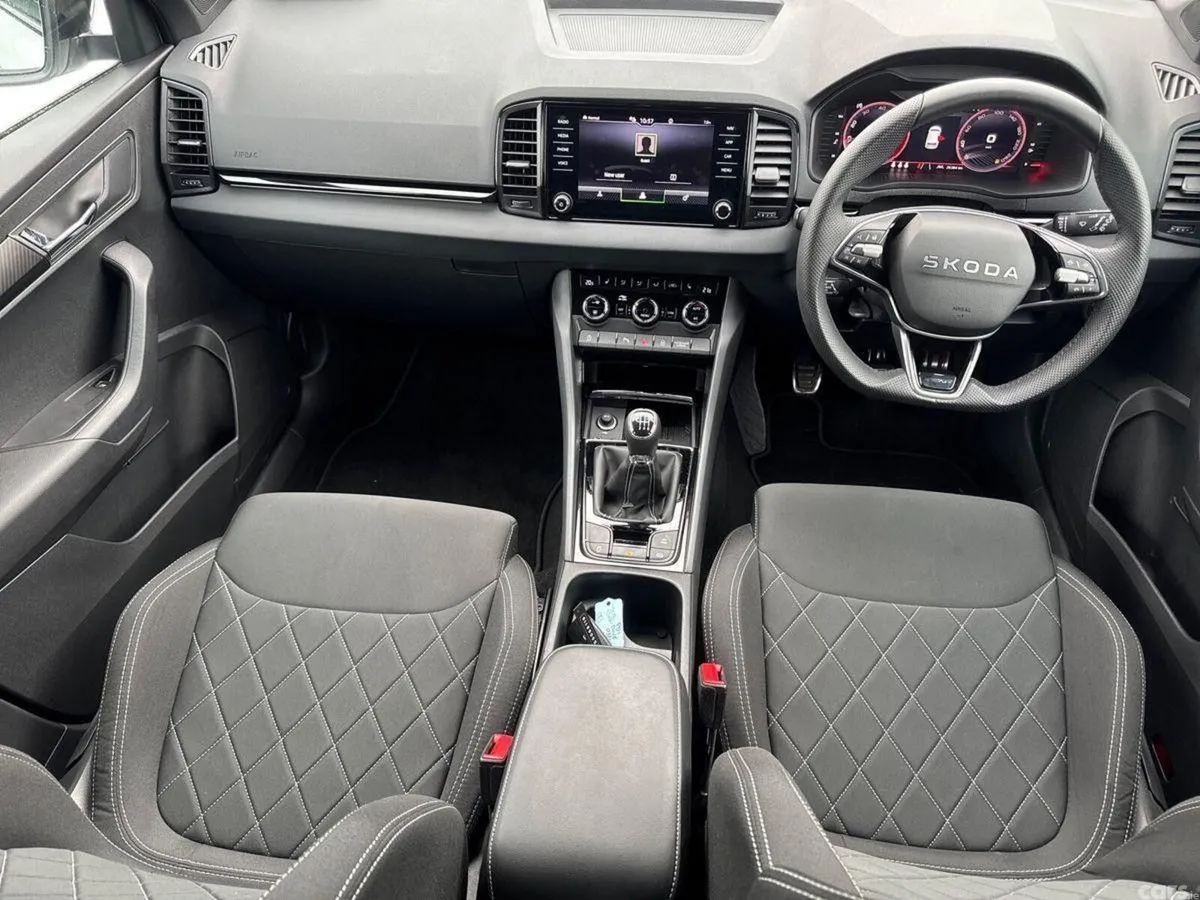 Skoda Karoq Estate, Diesel, 2025, White