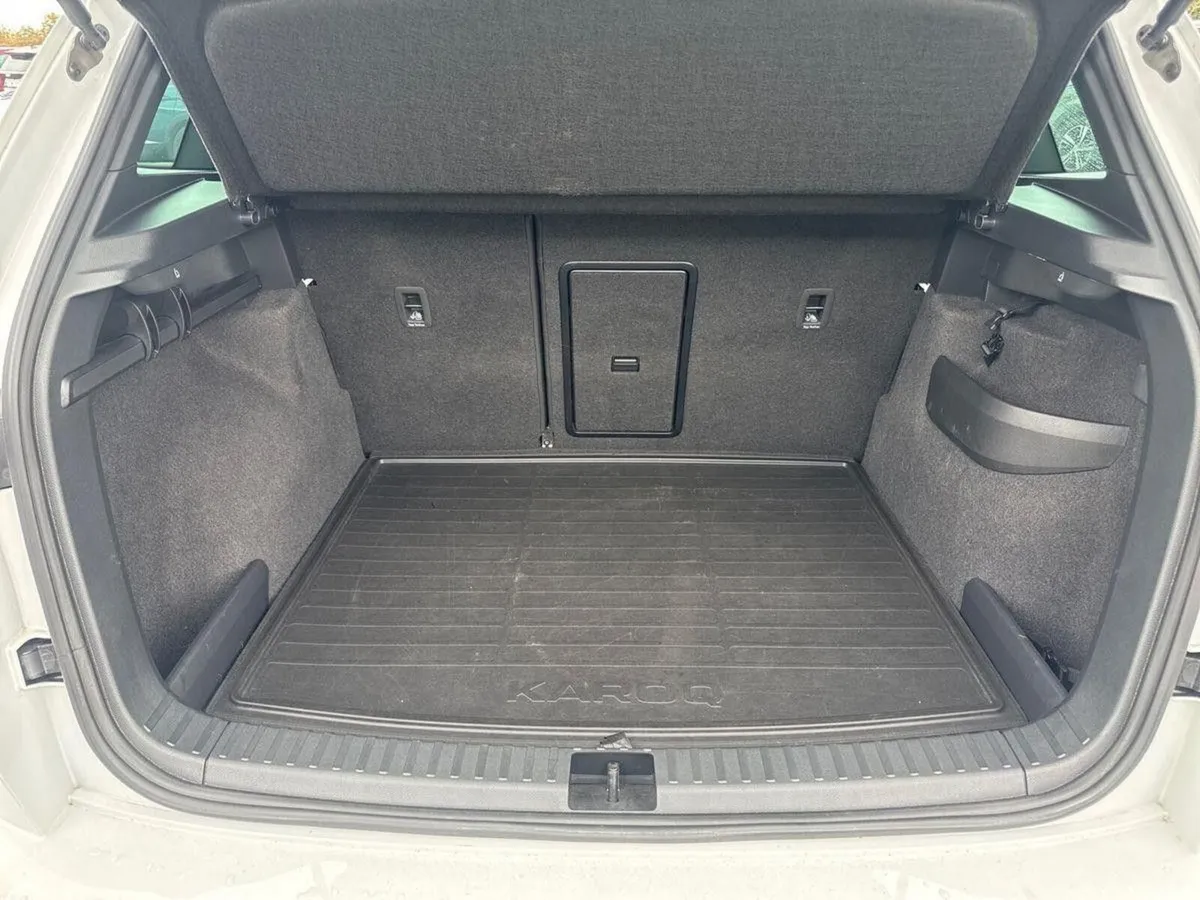 Skoda Karoq Estate, Diesel, 2025, White