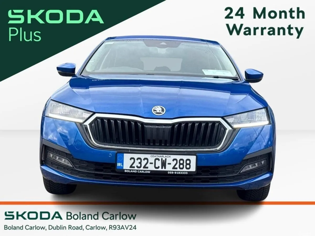 Skoda Octavia Saloon, Petrol, 2023, Blue
