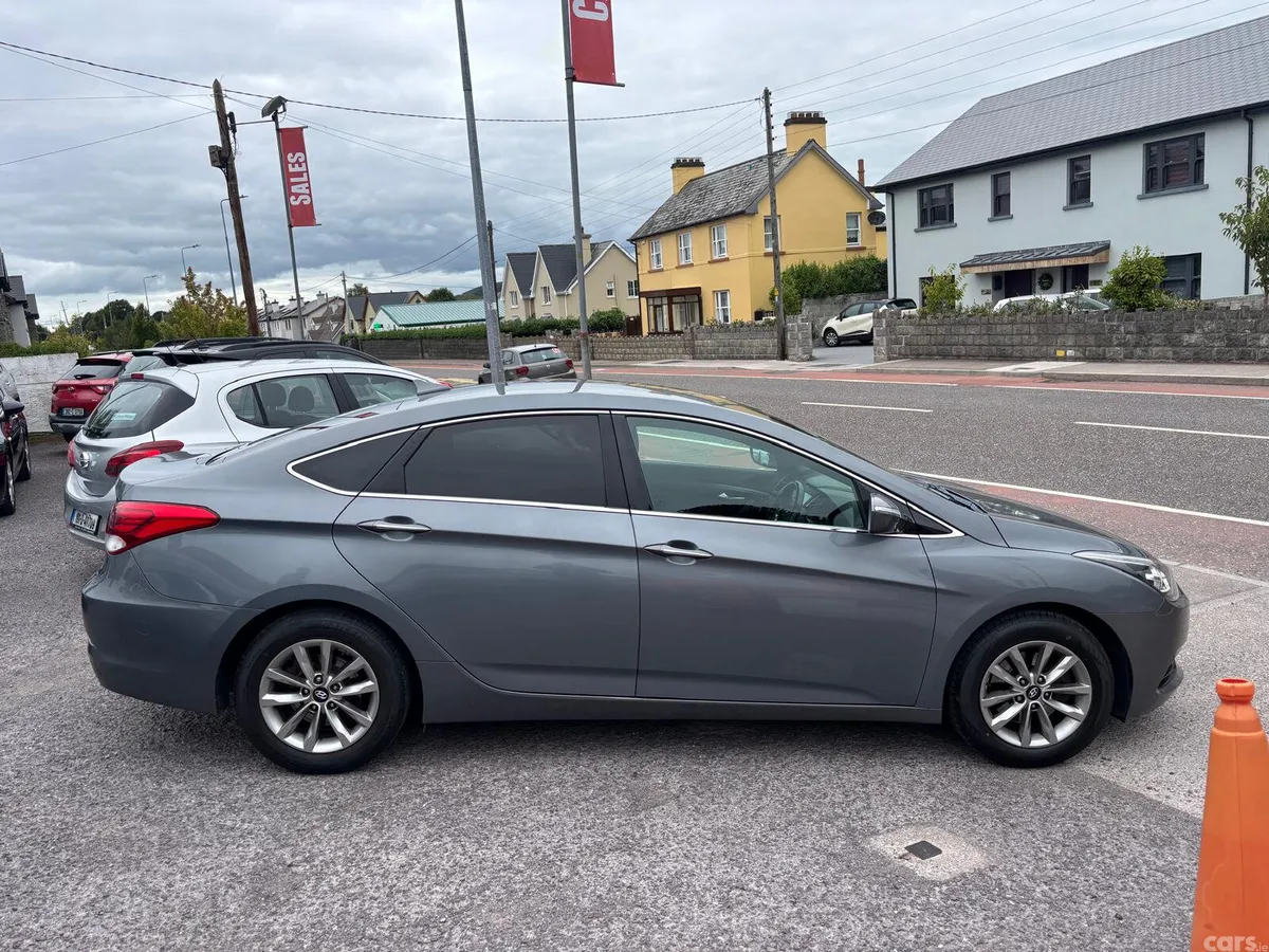 Hyundai i40 Saloon, Diesel, 2017, Silver