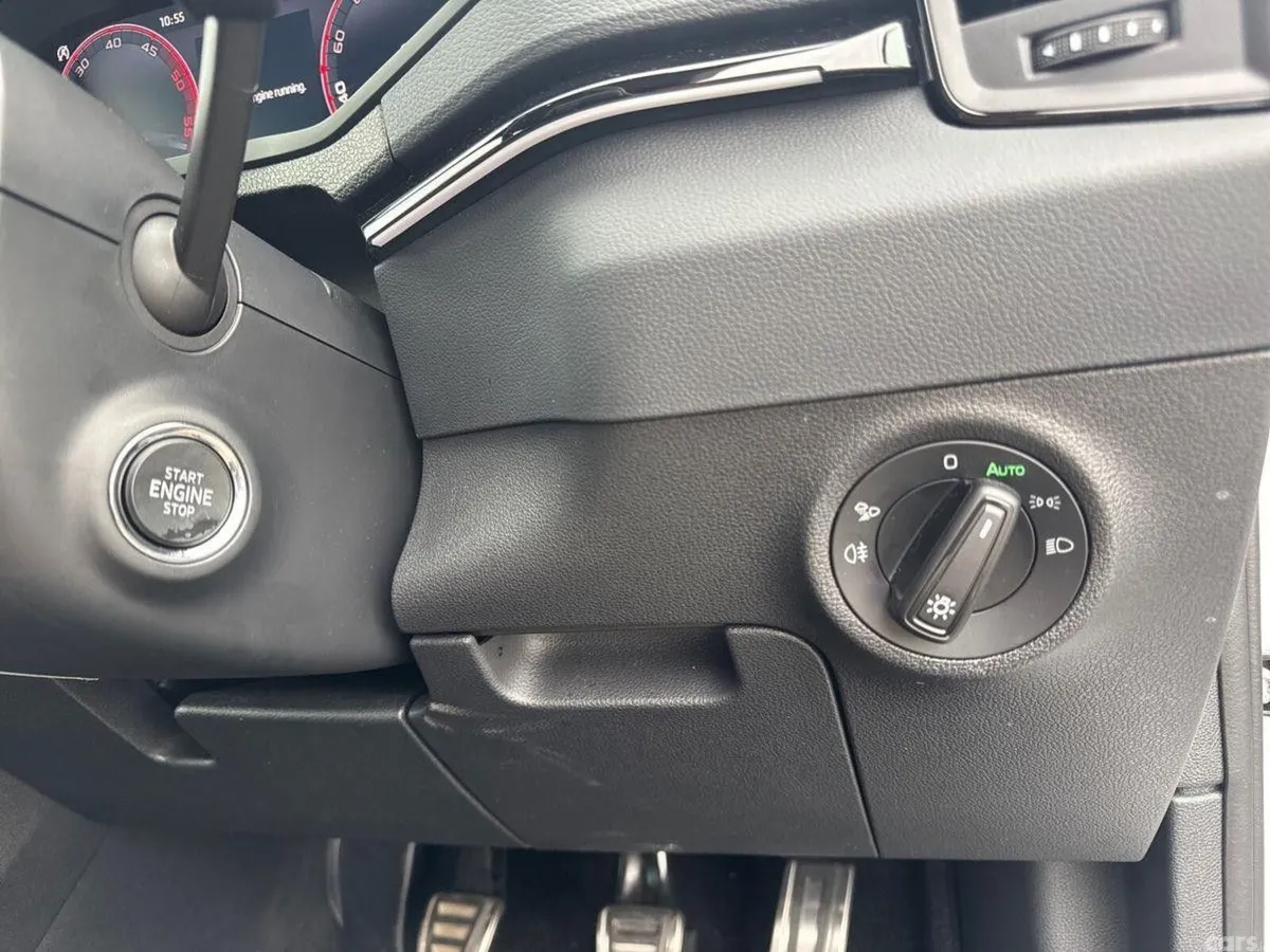 Skoda Karoq Estate, Diesel, 2025, White