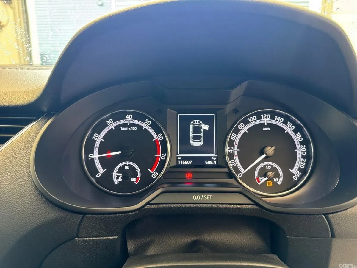 Skoda Octavia Saloon, Petrol, 2020, Grey