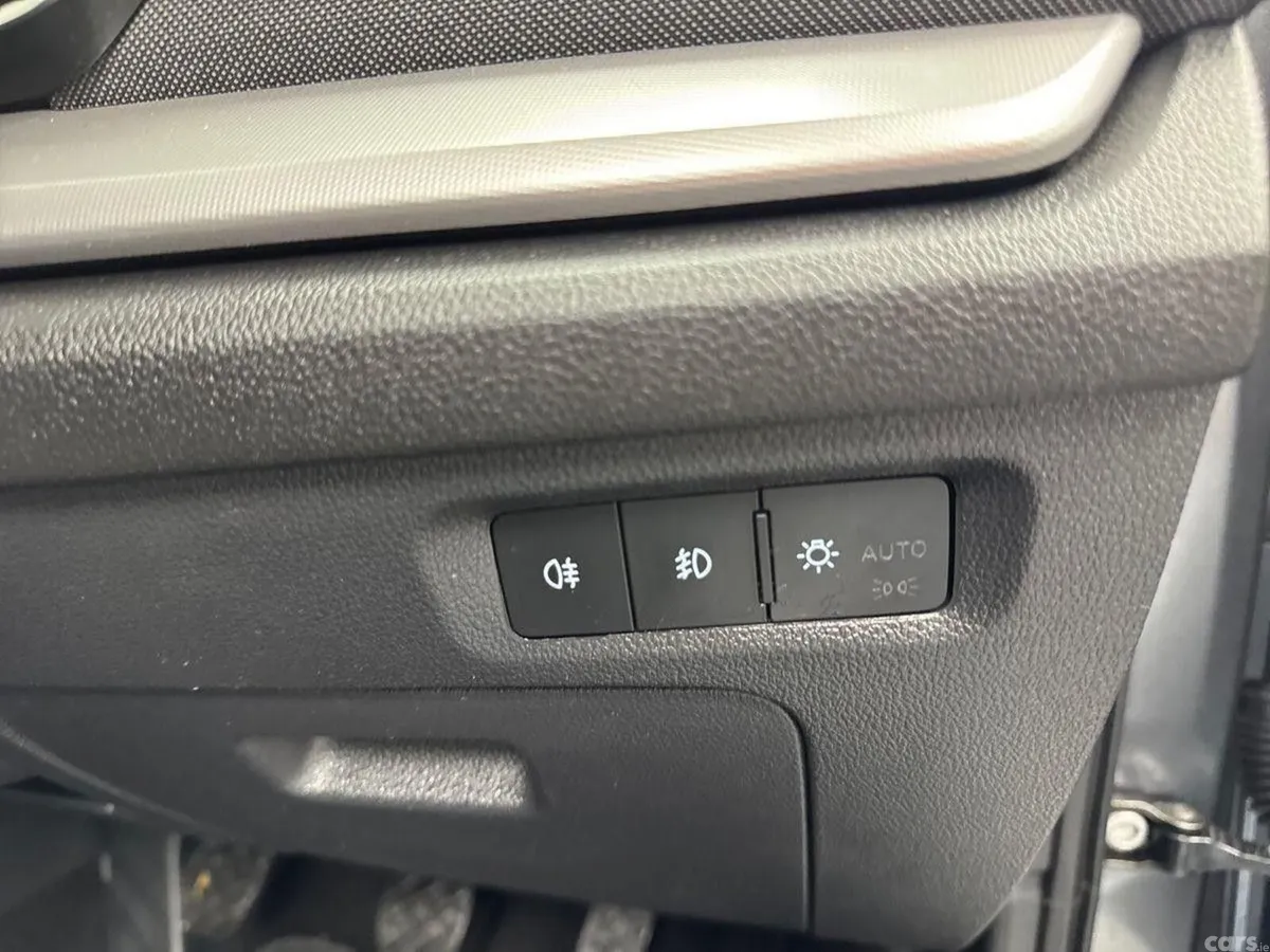 Skoda Octavia Saloon, Petrol, 2022, Grey