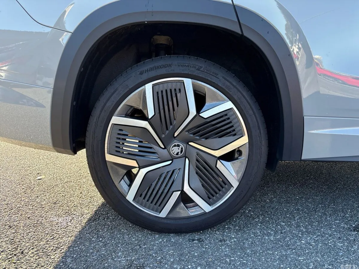 Skoda Kodiaq SUV, Petrol Hybrid, 2025, Grey