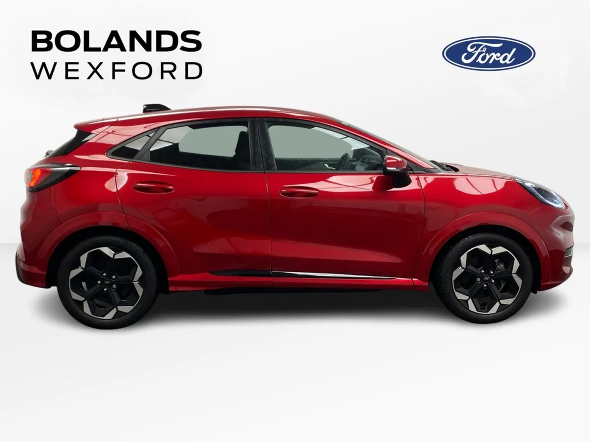 Ford Puma MPV, Electric, 2026, Red