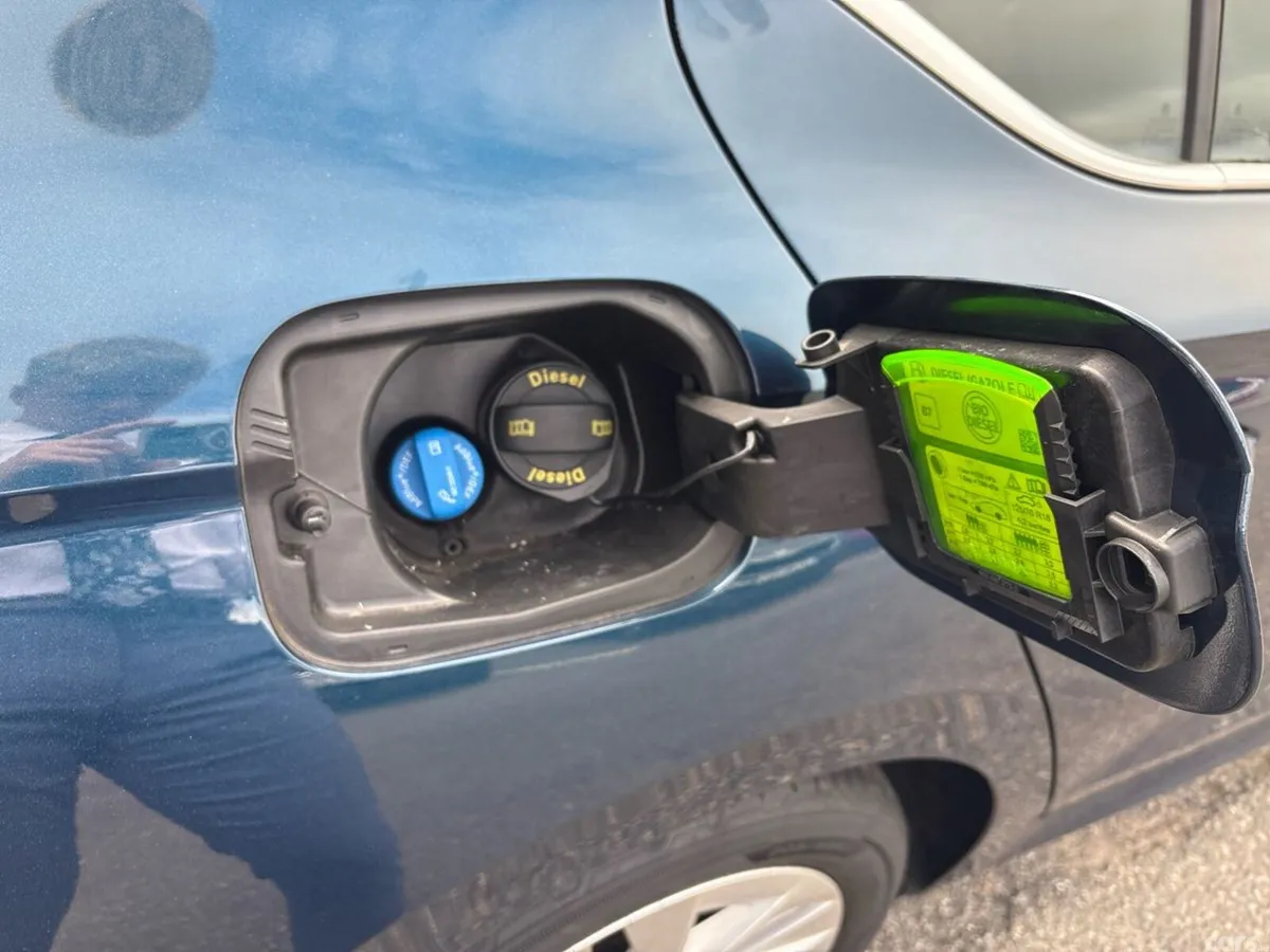 Skoda Octavia Saloon, Diesel, 2021, Blue