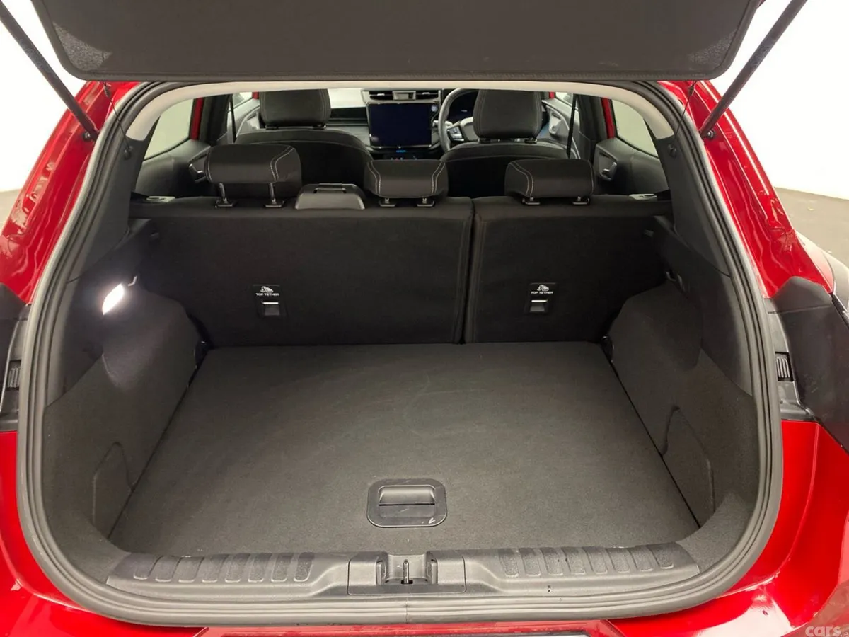 Ford Puma MPV, Petrol Hybrid, 2026, Red