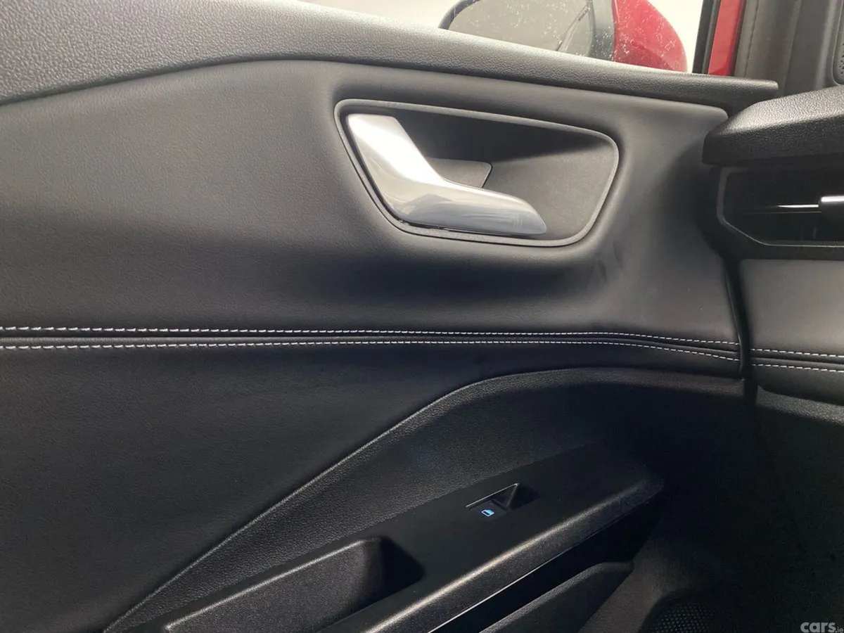 Ford Puma MPV, Petrol Hybrid, 2026, Red