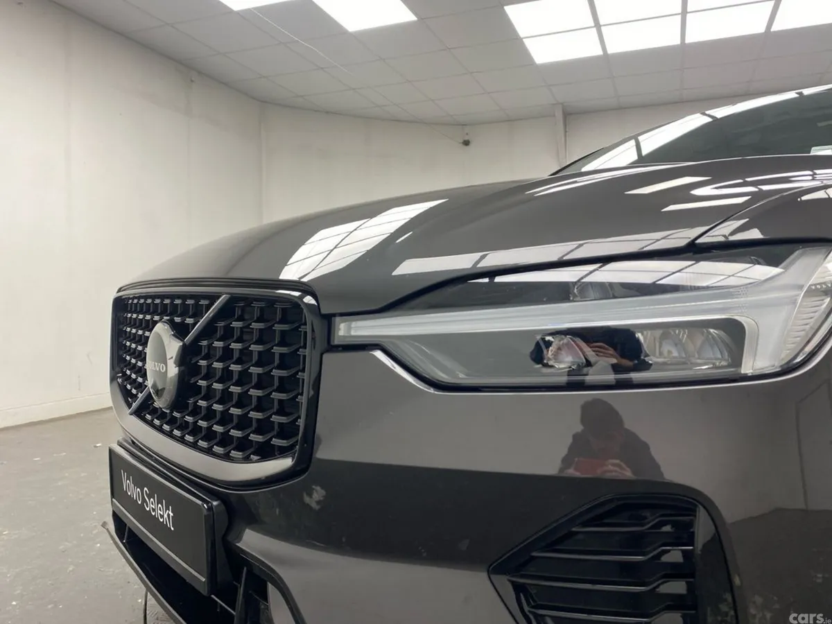 Volvo XC60 SUV, Petrol Plug-in Hybrid, 2024, Grey