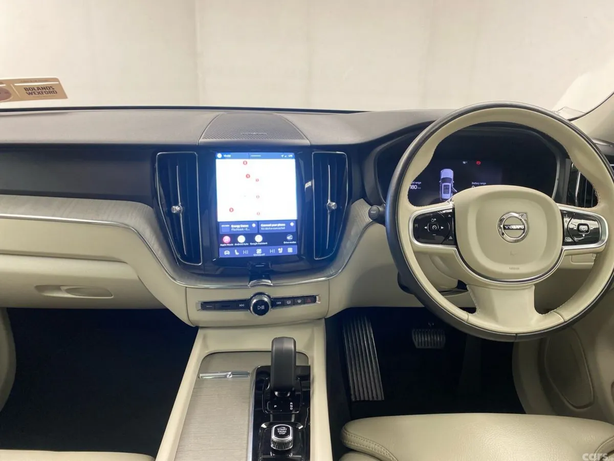 Volvo XC60 SUV, Petrol Plug-in Hybrid, 2024, Grey