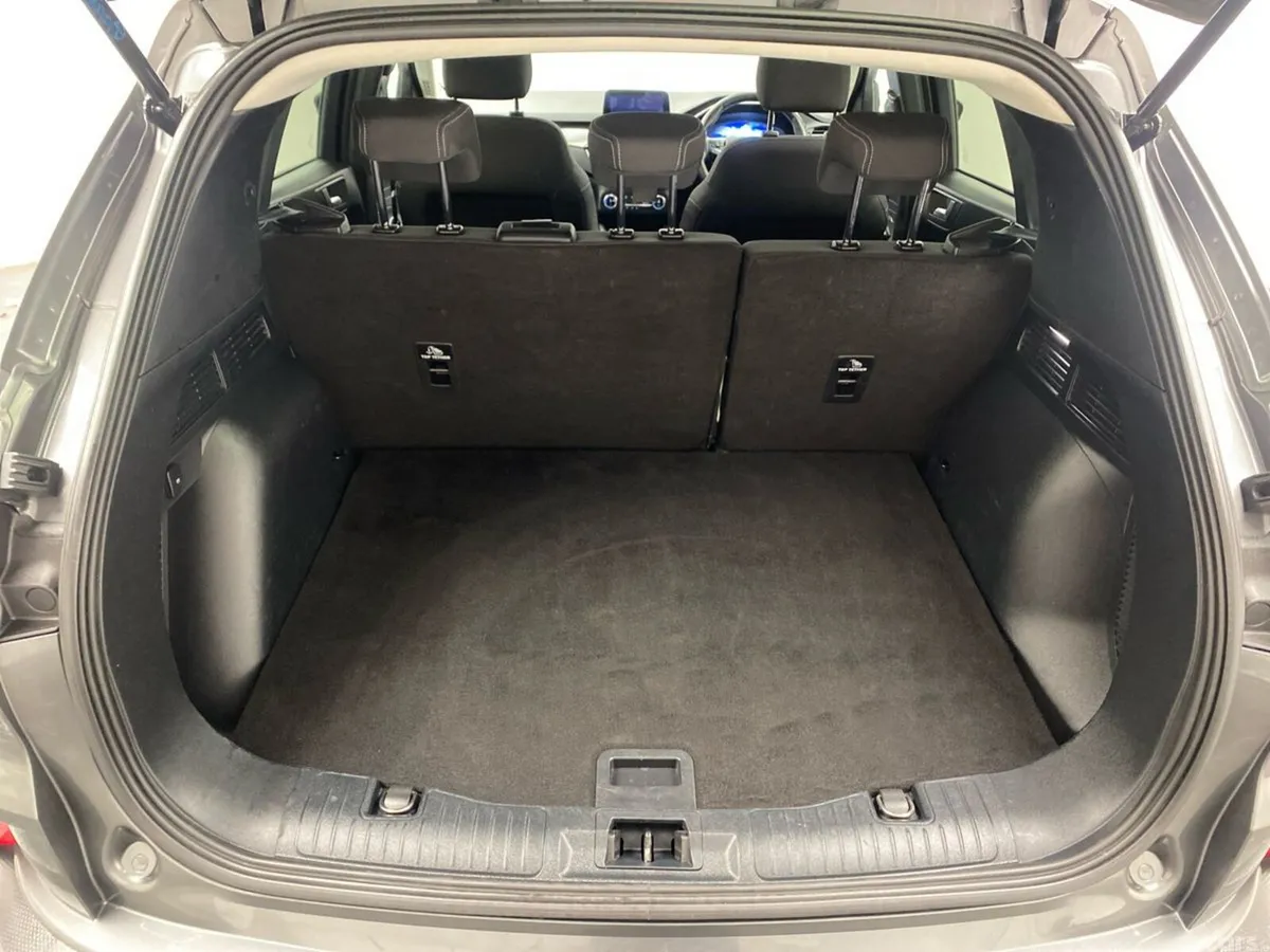 Ford Kuga SUV, Petrol Plug-in Hybrid, 2023, Grey