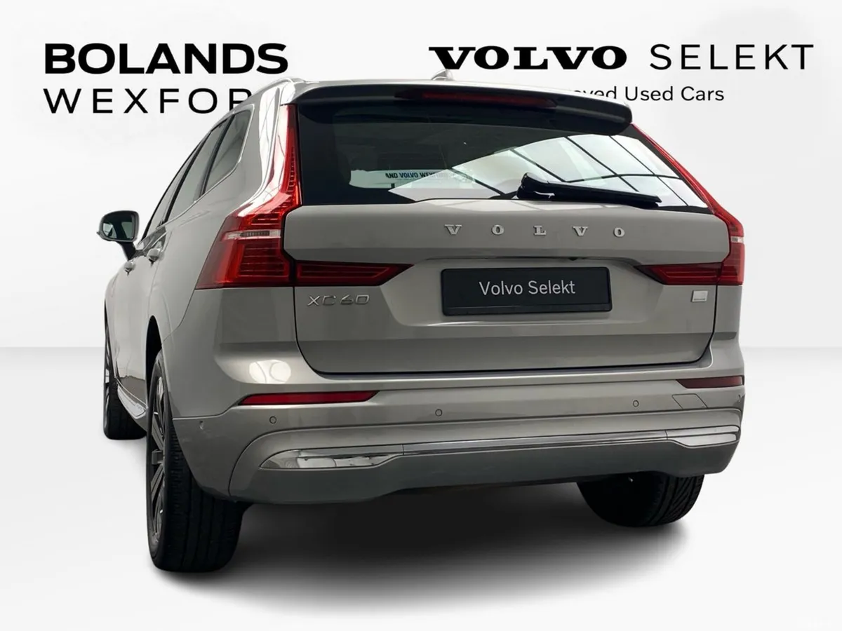 Volvo XC60 SUV, Petrol Plug-in Hybrid, 2023, Grey
