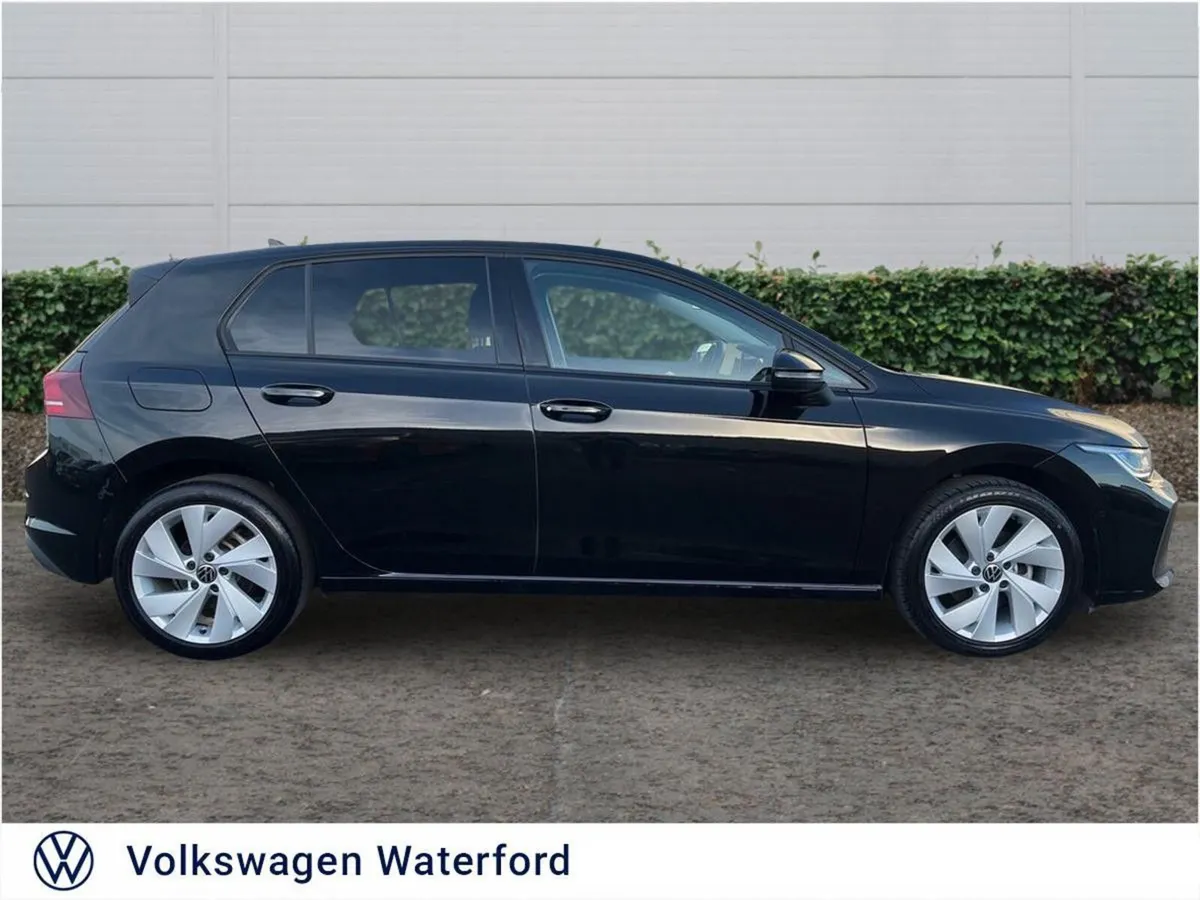 Volkswagen Golf Estate, Petrol, 2026, Black