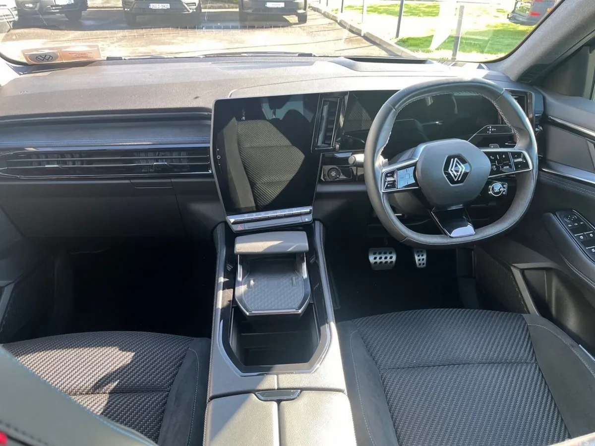 Renault Austral SUV, Petrol, 2024, Grey