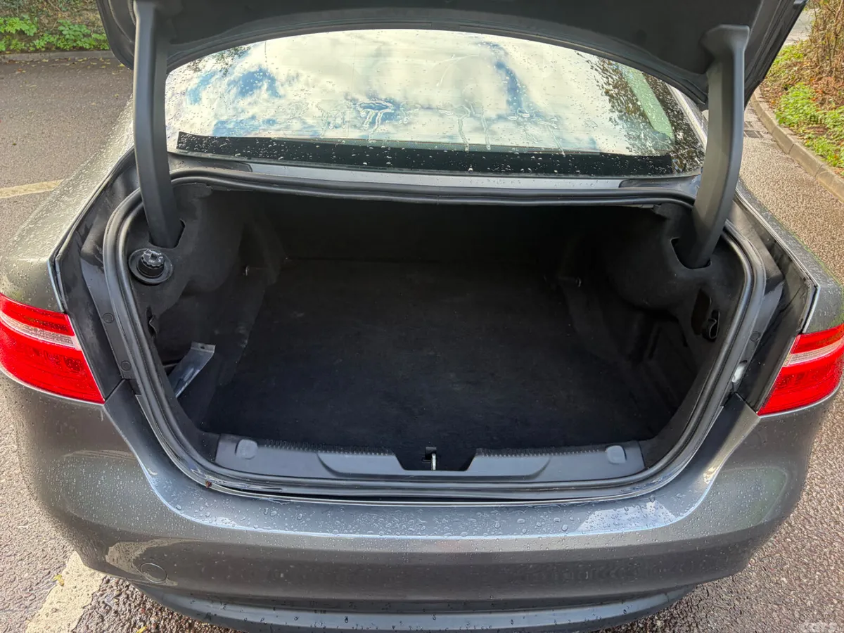 Jaguar XE Saloon, Diesel, 2015, Grey
