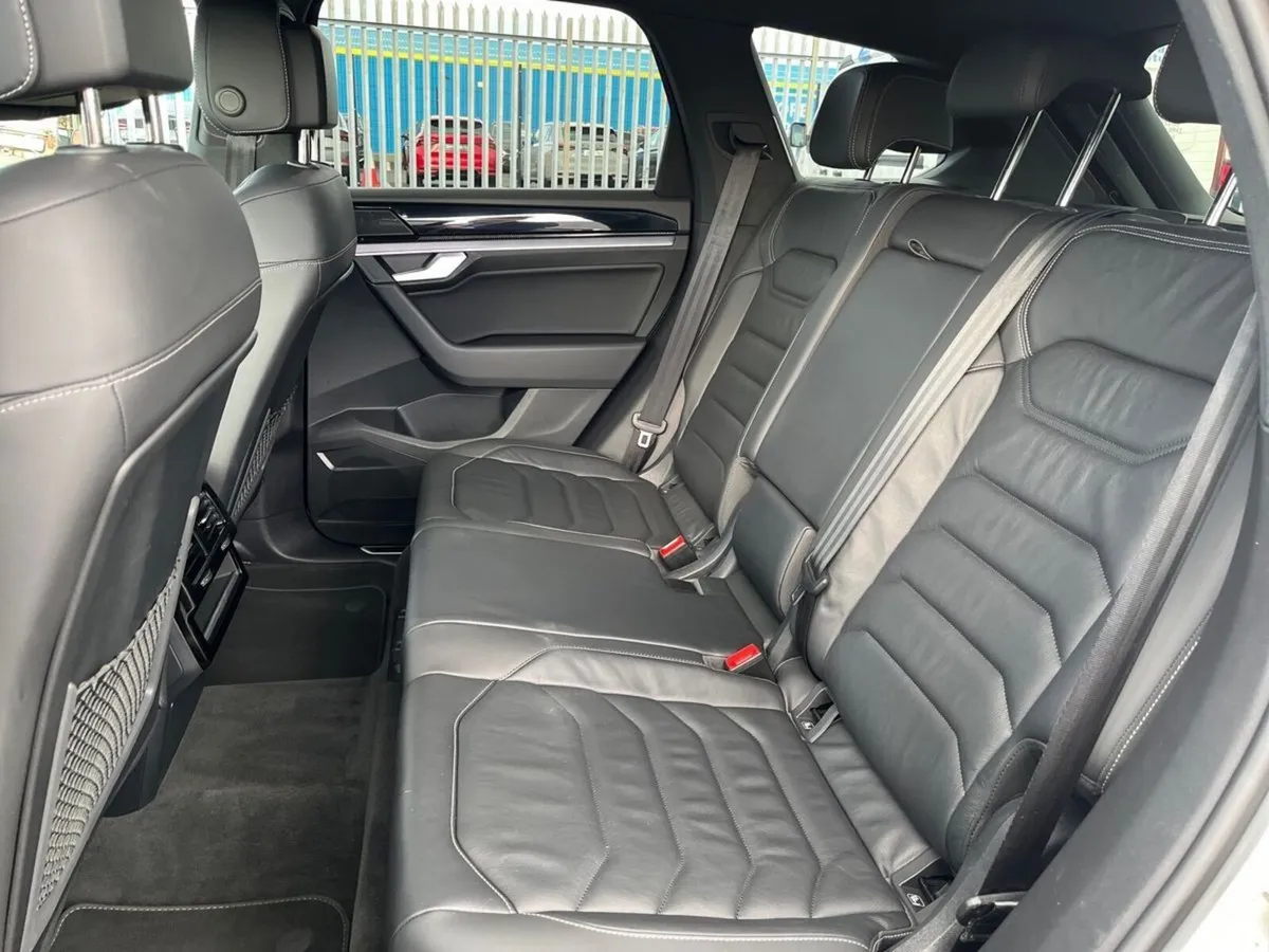 Volkswagen Touareg SUV, Diesel, 2024, White