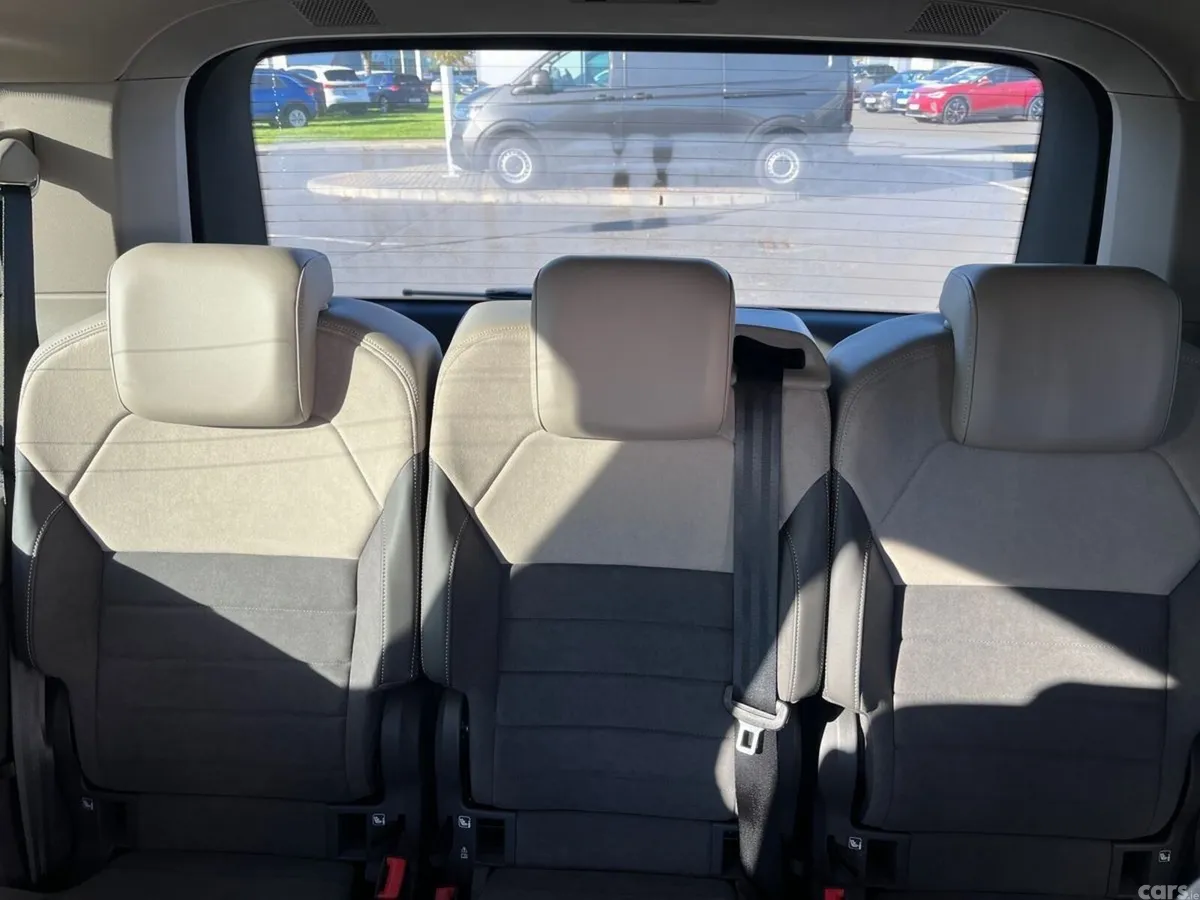 Volkswagen Multivan MPV, Petrol Plug-in Hybrid, 2025, Black