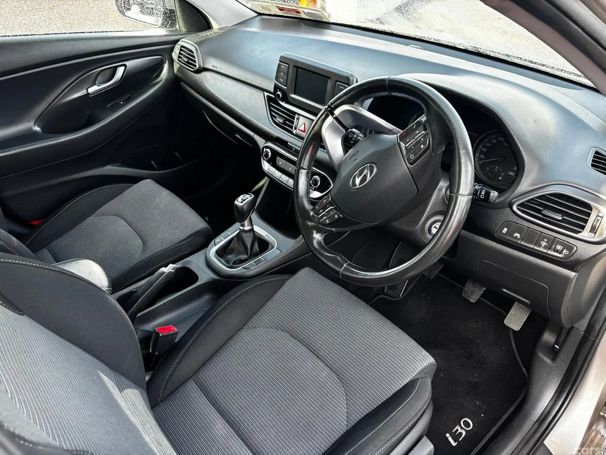 Hyundai i30 Hatchback, Petrol, 2019, White