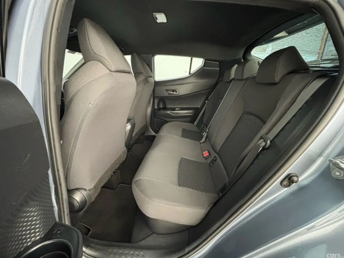 Toyota C-HR SUV, Petrol Hybrid, 2022, Grey
