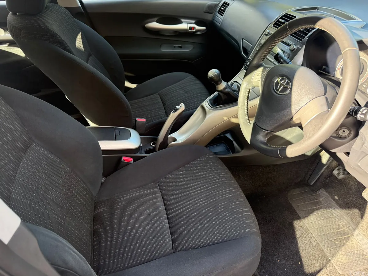 Toyota Auris Hatchback, Diesel, 2007, Black