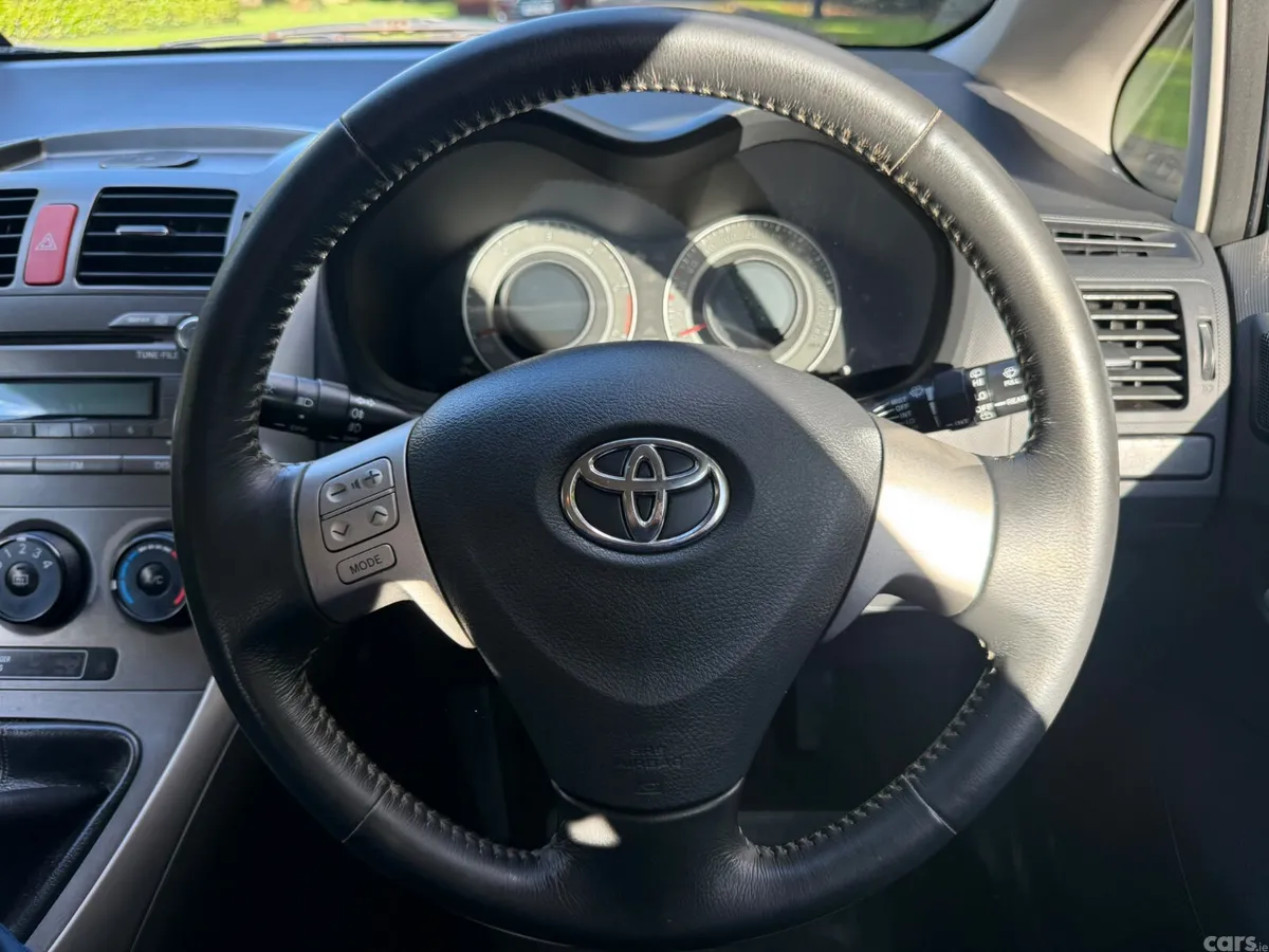 Toyota Auris Hatchback, Diesel, 2007, Black